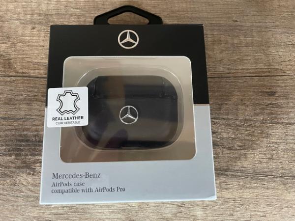 Mercedes Kunstleder Case Cover Electronic Line für Apple Pods Pro - schwarz